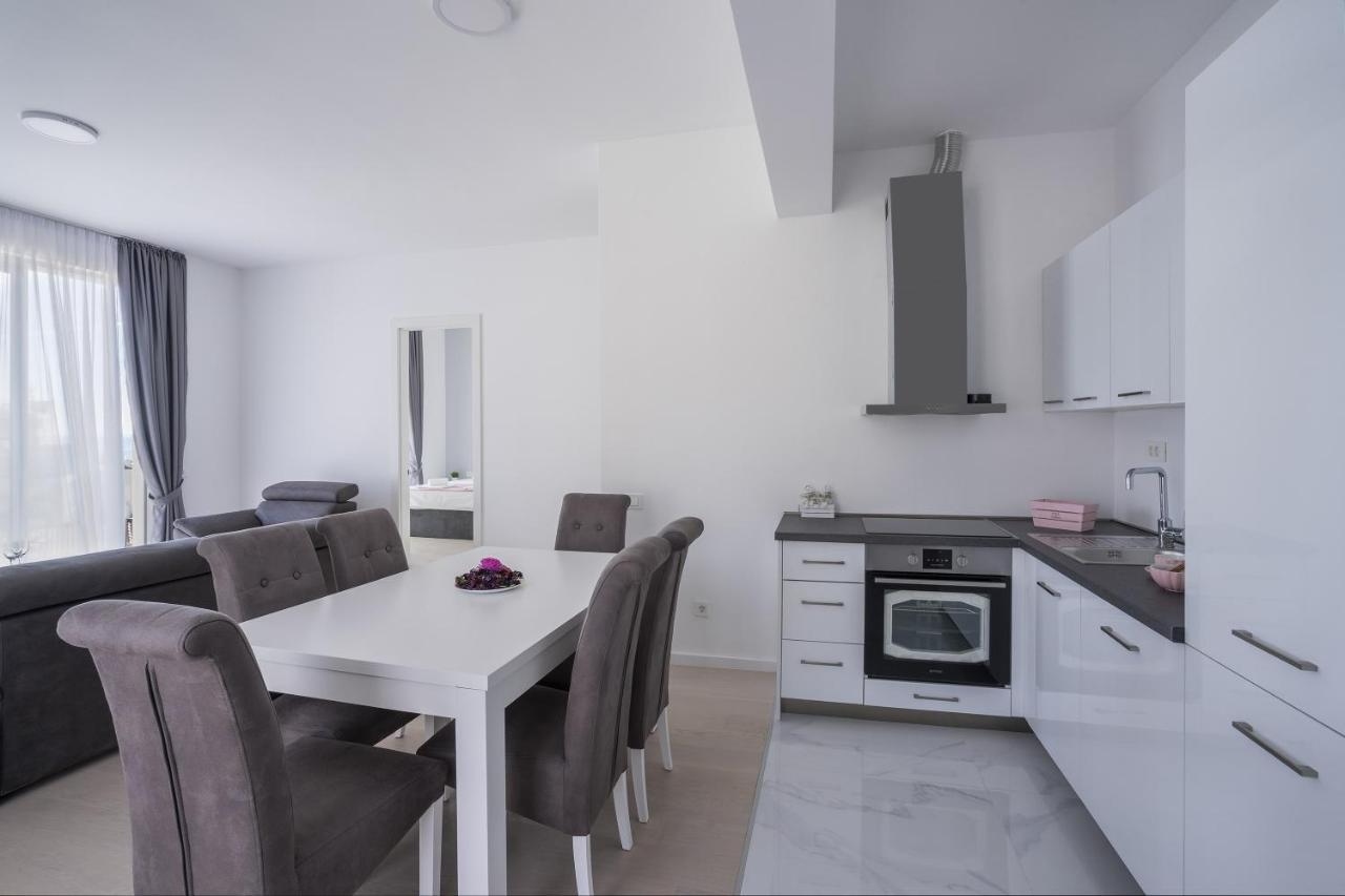 Montesun Apartments Becici Boreti Εξωτερικό φωτογραφία