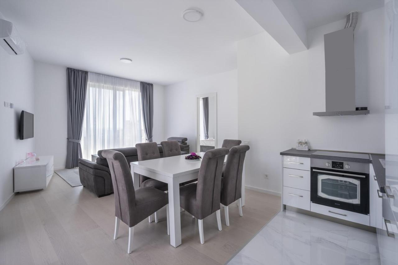 Montesun Apartments Becici Boreti Εξωτερικό φωτογραφία