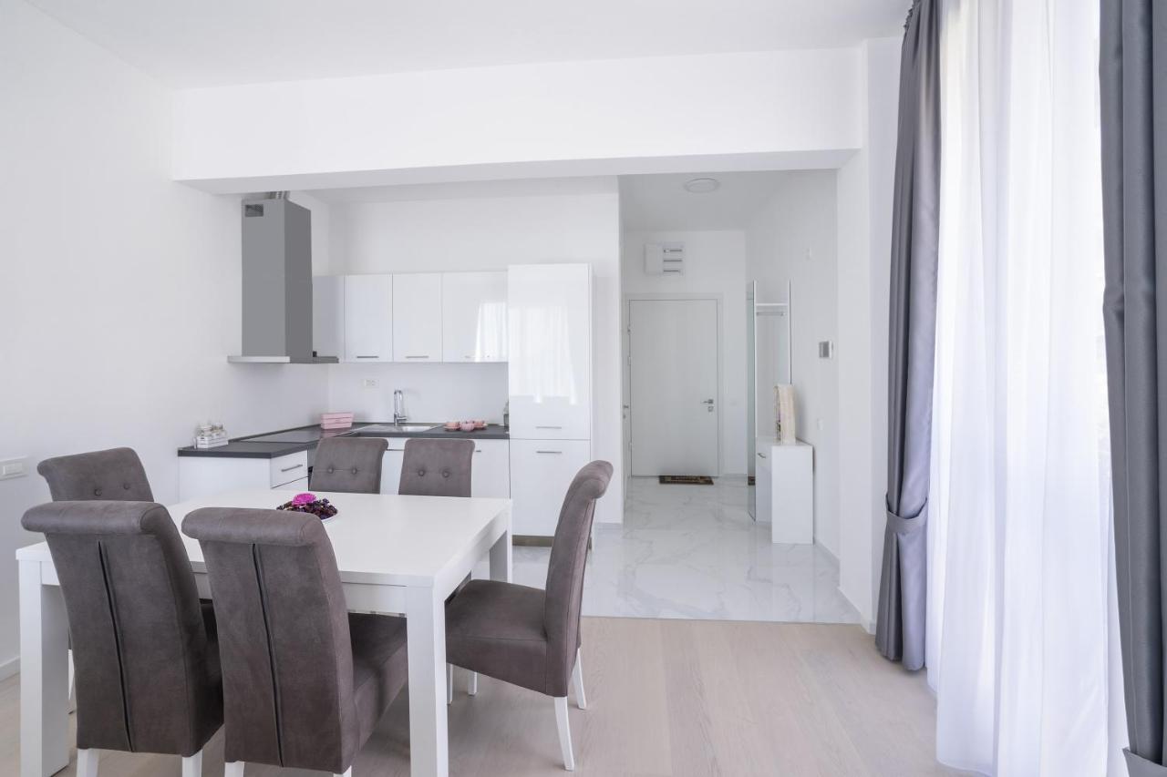 Montesun Apartments Becici Boreti Εξωτερικό φωτογραφία