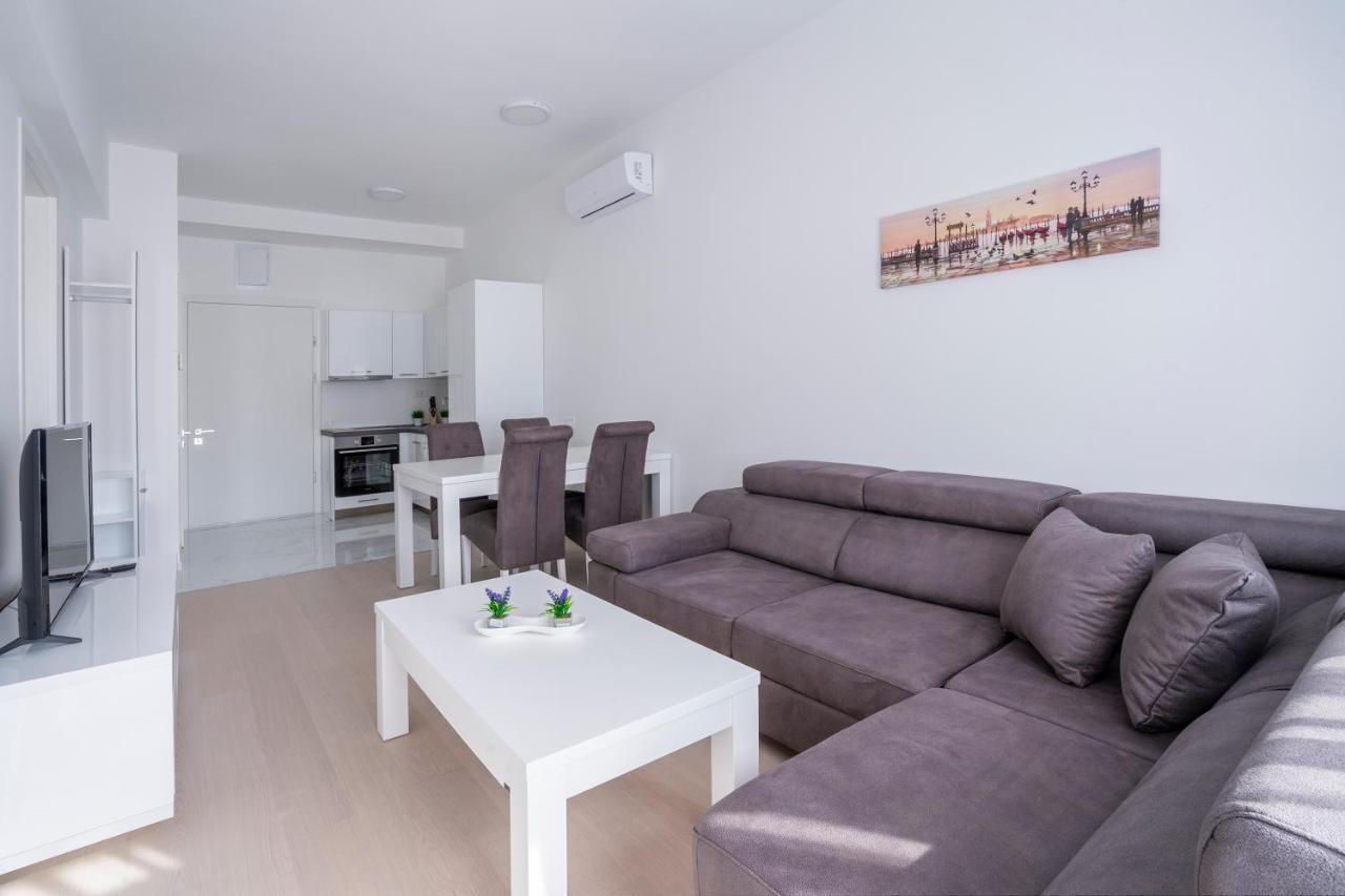 Montesun Apartments Becici Boreti Εξωτερικό φωτογραφία